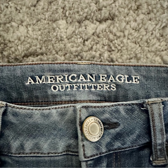 American Eagle Shorts - Picture 2 of 3